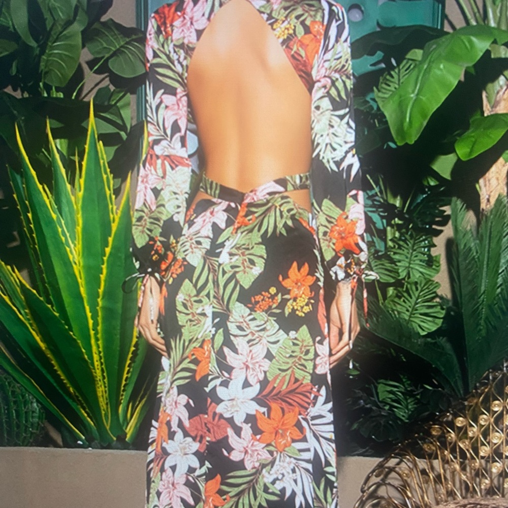 Floral Open-Back Maxi Dress in Black